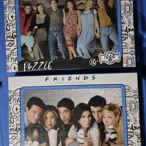 FRIENDS Puzzle Set - Multicolor